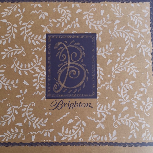 Brand new Brighton patent leather shoulder bag - Picture 3 of 6